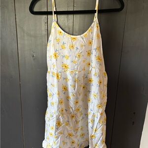 SO White and Yellow Floral Chemise